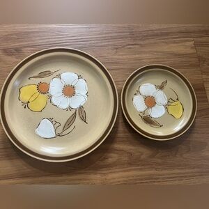 6 Hearthside Hand Painted Ovenproof Stoneware Japan Dogwood  Plates
